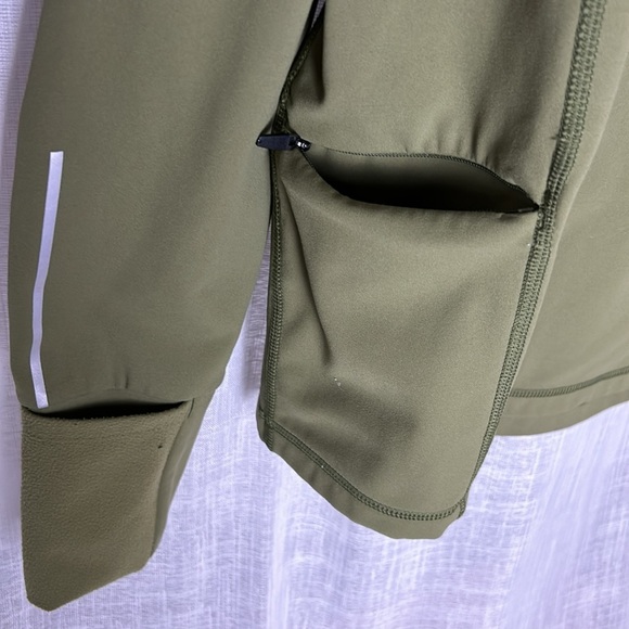 FWD sweatshirt,women M. PUSH ,Sportwear,activewear,hiking ,reflective,4 pockets, - Picture 5 of 14